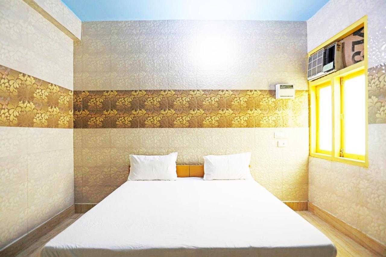 OYO 44361 Shri Lajjaram Ashram Hotel Vrindavan Bagian luar foto